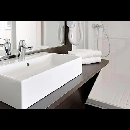 Western Saint Exupéry - Bordeaux Ouest 3* Eysines