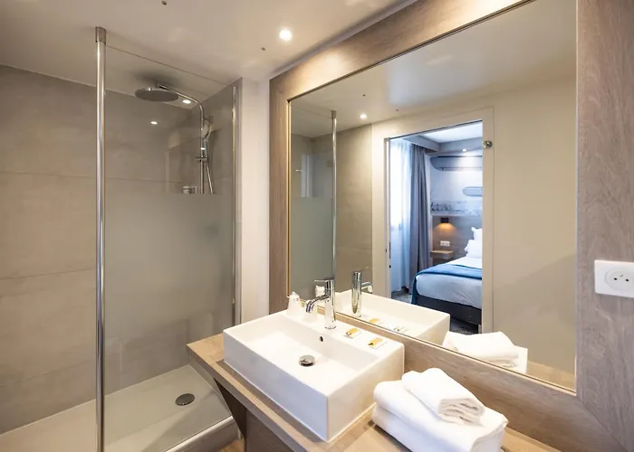 Western Saint Exupery - Bordeaux Ouest 3*