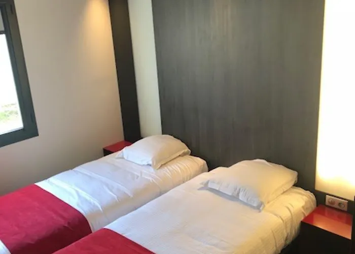 Hotel Western St Exupery Bordeaux Ouest 3*